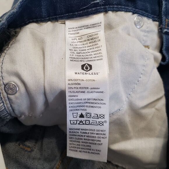 NWT Girls Signature Levi's GOLD Cuffed Bermuda Shorts Sz 10 - Picture 8 of 9